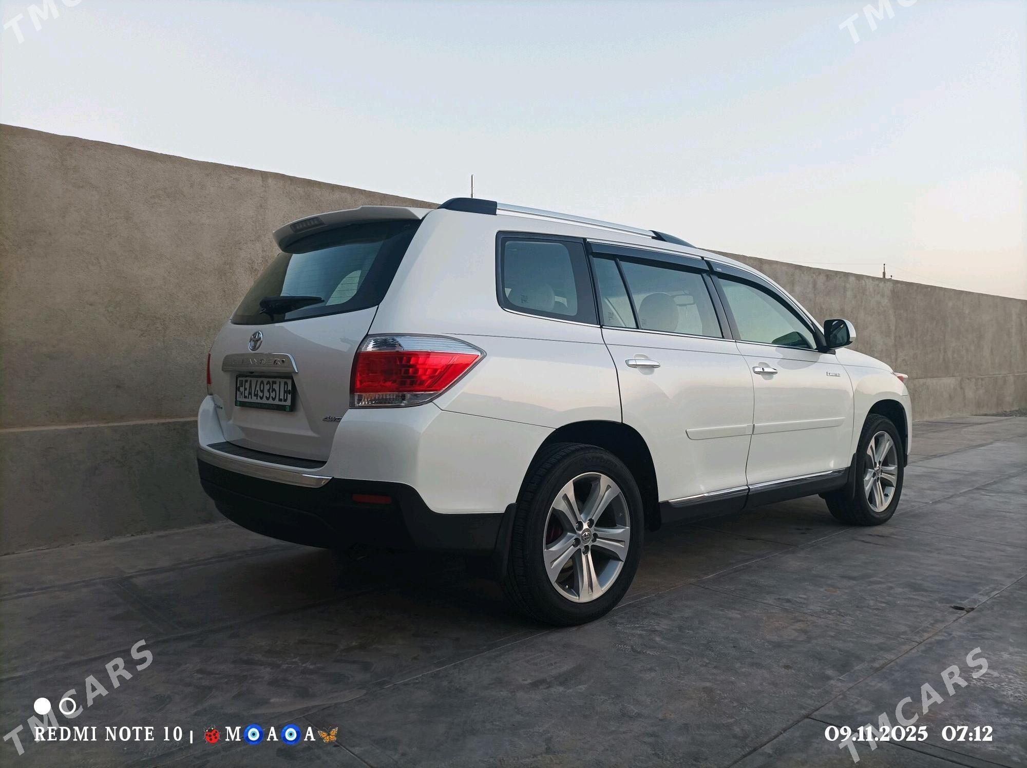 Toyota Highlander 2013 - 360 000 TMT - Магданлы - img 8