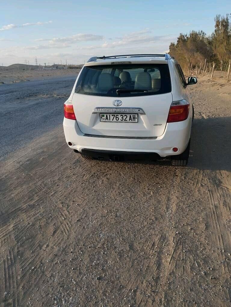 Toyota Highlander 2010 - 280 000 TMT - Ак-Бугдайский этрап - img 6