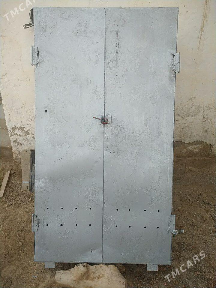 demir şkaf - Джебел - img 3