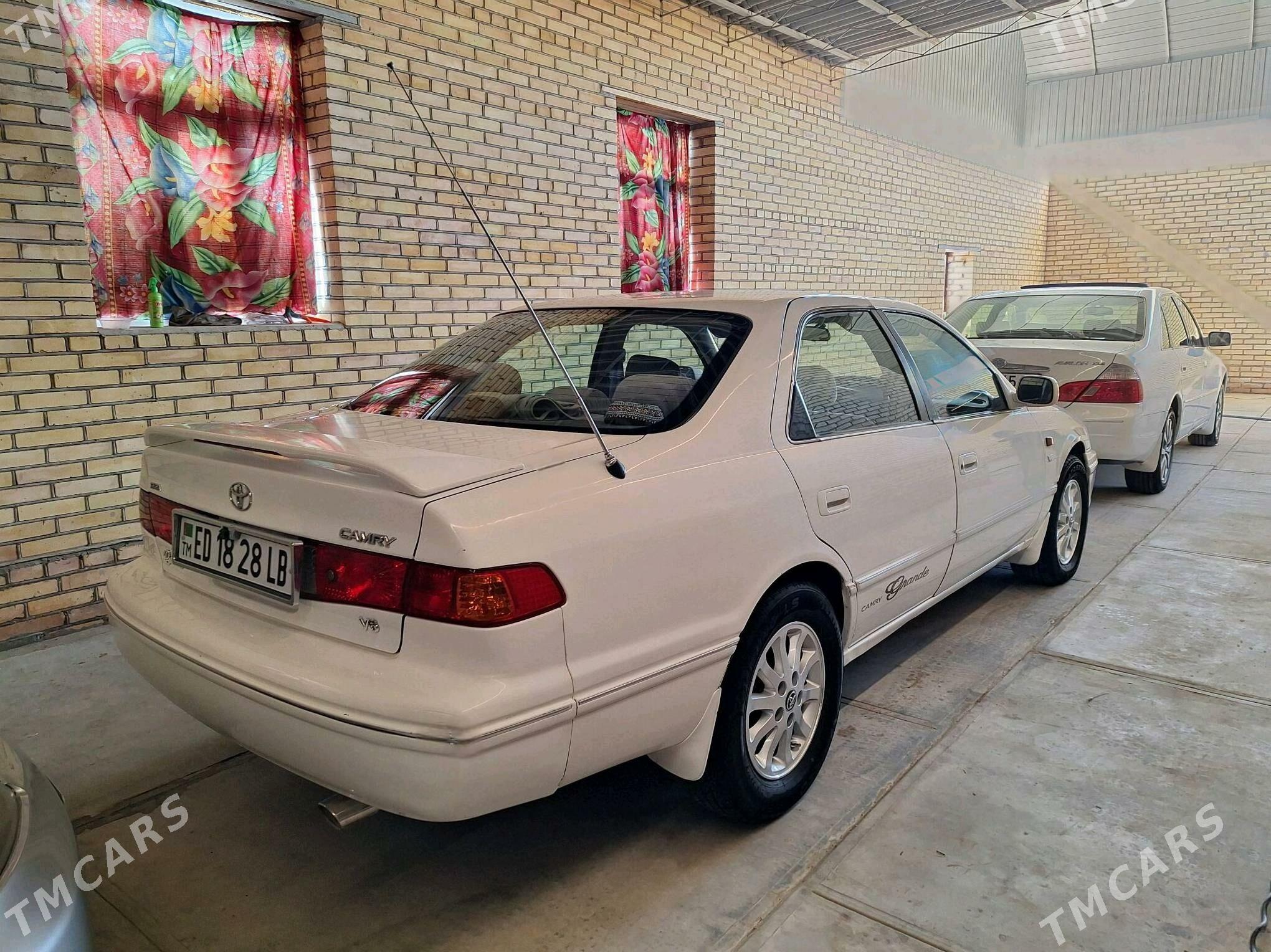 Toyota Camry 2001 - 160 000 TMT - Ходжамбаз - img 7
