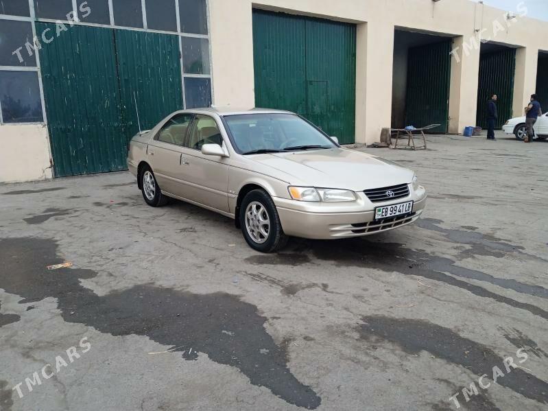 Toyota Camry 1998 - 125 000 TMT - Дянев - img 3