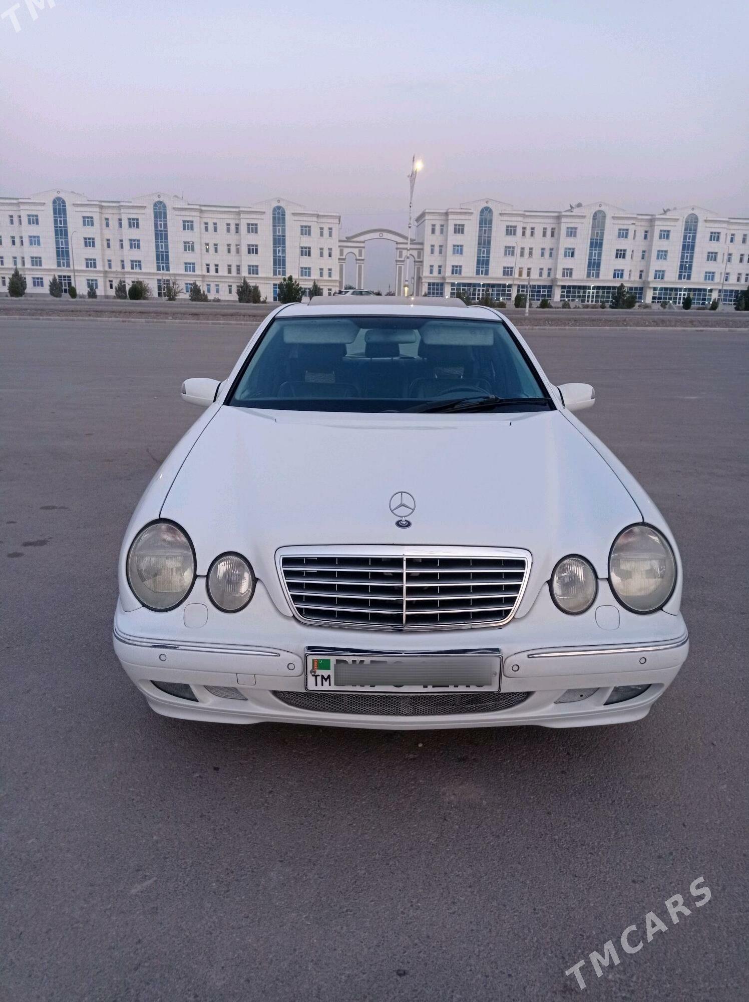 Mercedes-Benz E320 2000 - 135 000 TMT - Aşgabat - img 1