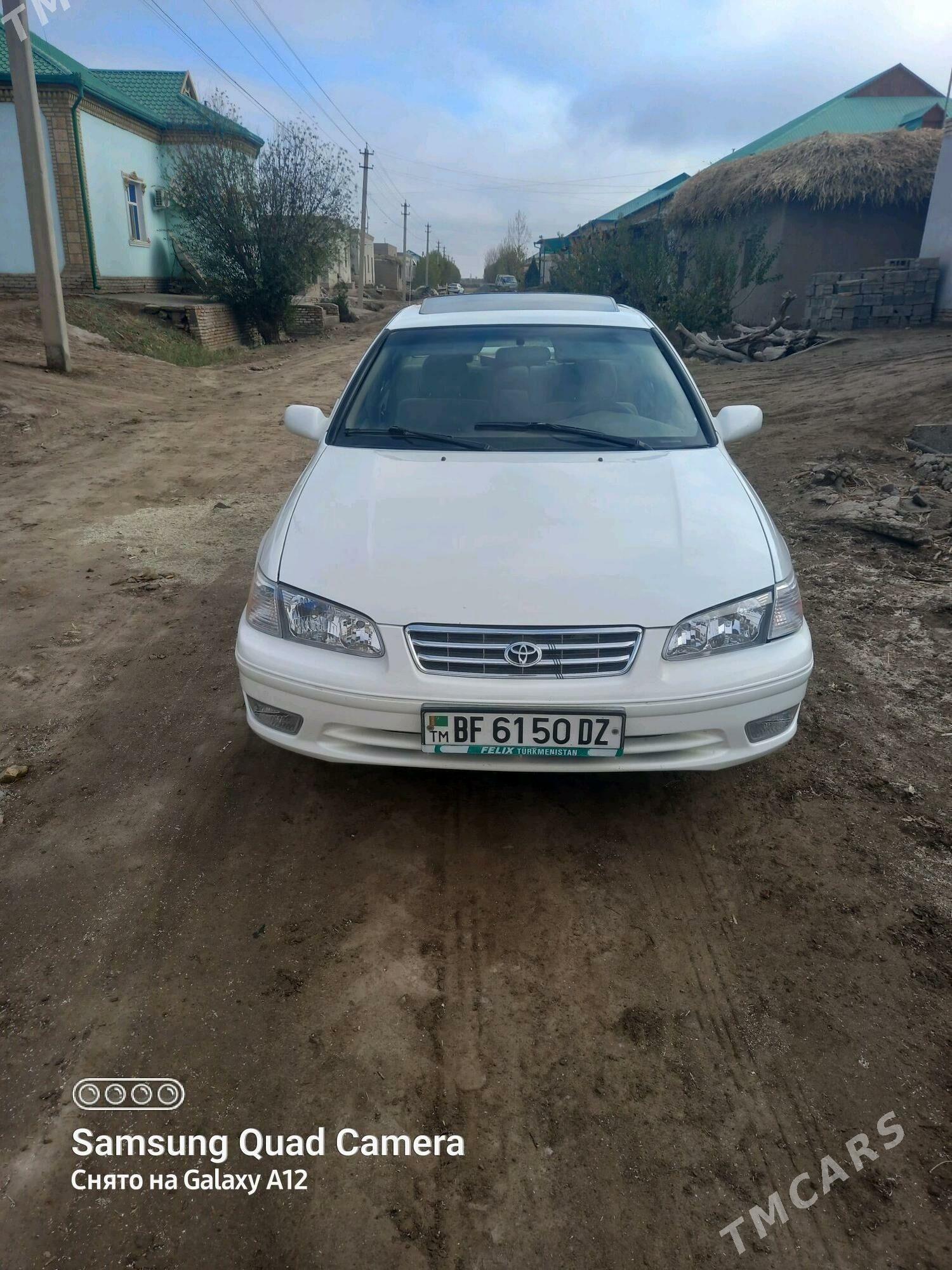 Toyota Camry 1998 - 140 000 TMT - Гурбансолтан Едже - img 1