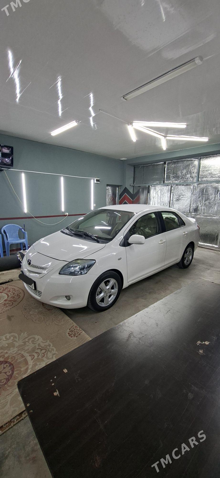Toyota Yaris 2011 - 160 000 TMT - Aşgabat - img 4