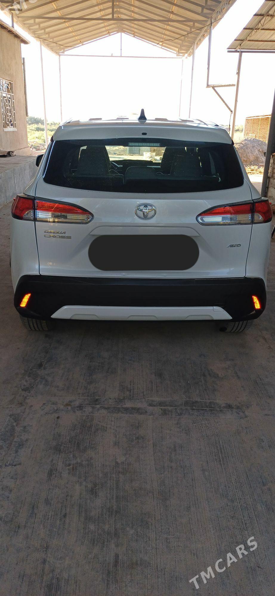 Toyota Corolla Cross 2021 - 330 000 TMT - Babadaýhan - img 3