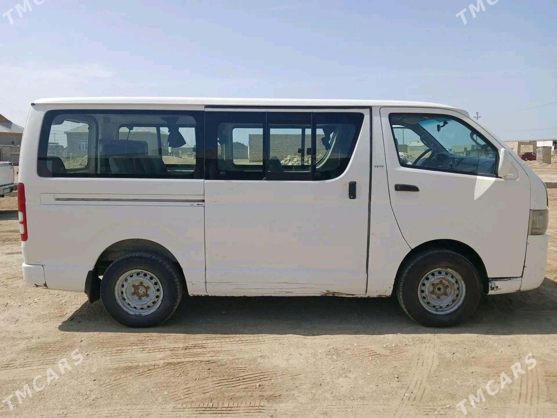 Toyota Hiace 2007 - 180 000 TMT - Эсенгулы - img 4