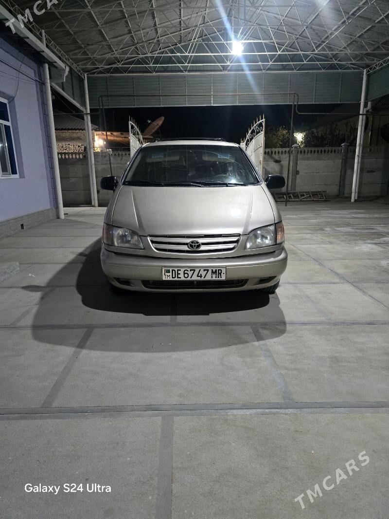 Toyota Sienna 2002 - 170 000 TMT - Сакарчага - img 1