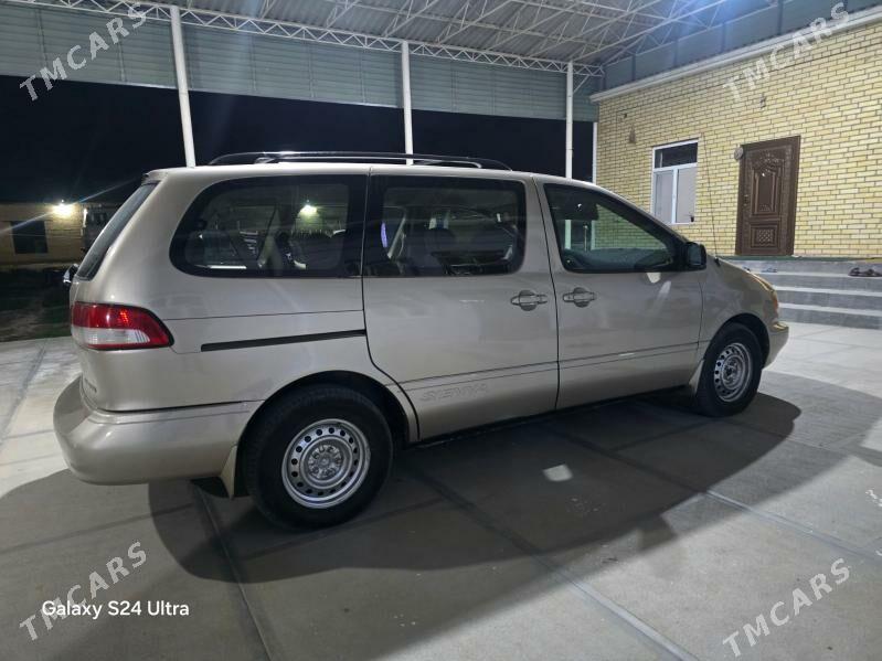Toyota Sienna 2002 - 170 000 TMT - Сакарчага - img 4