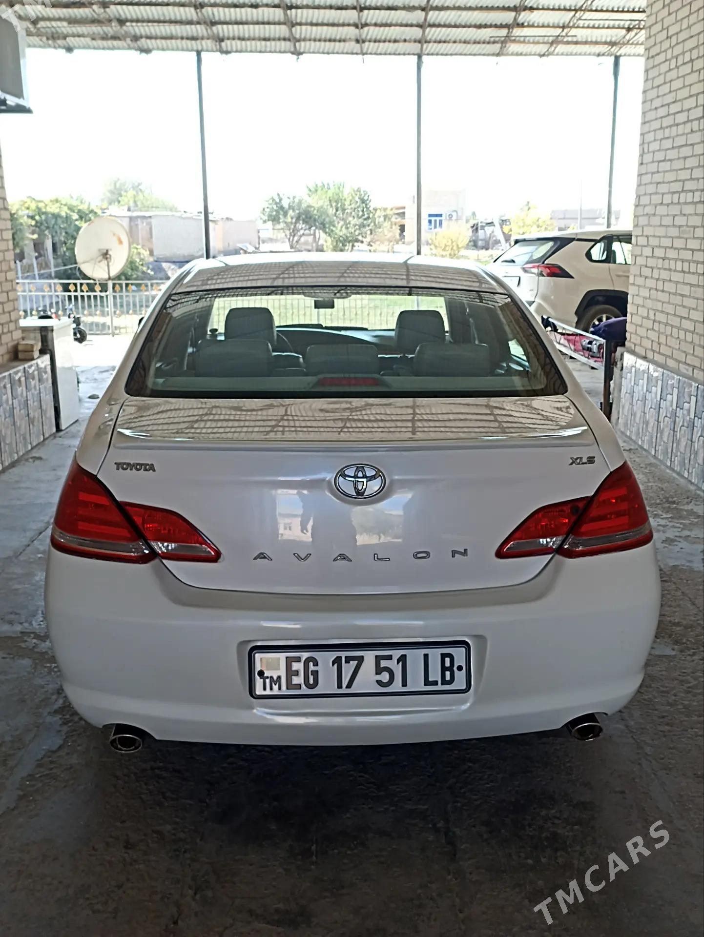 Toyota Avalon 2005 - 170 000 TMT - Дянев - img 8