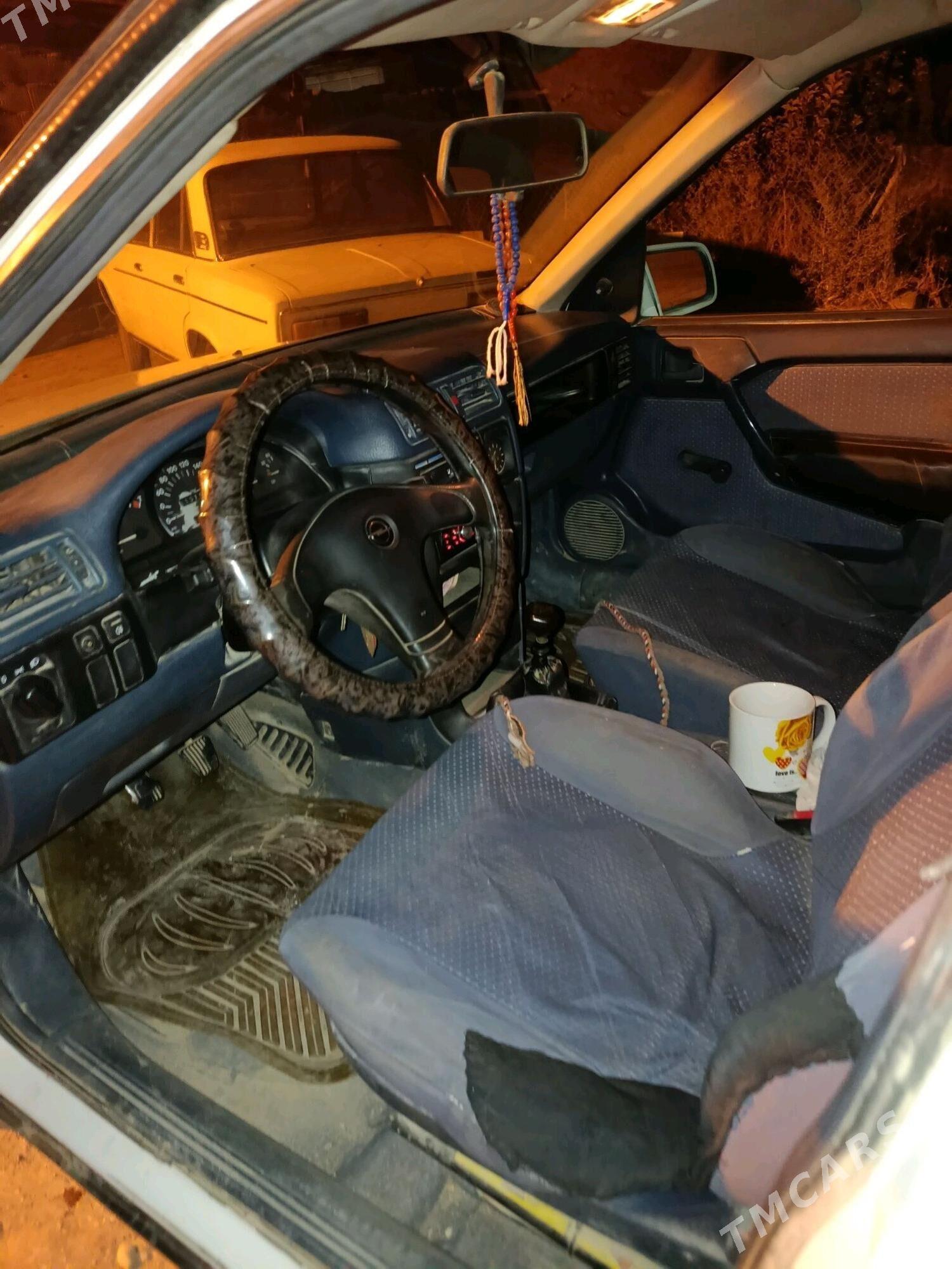 Opel Vectra 1994 - 35 000 TMT - Bäherden - img 1