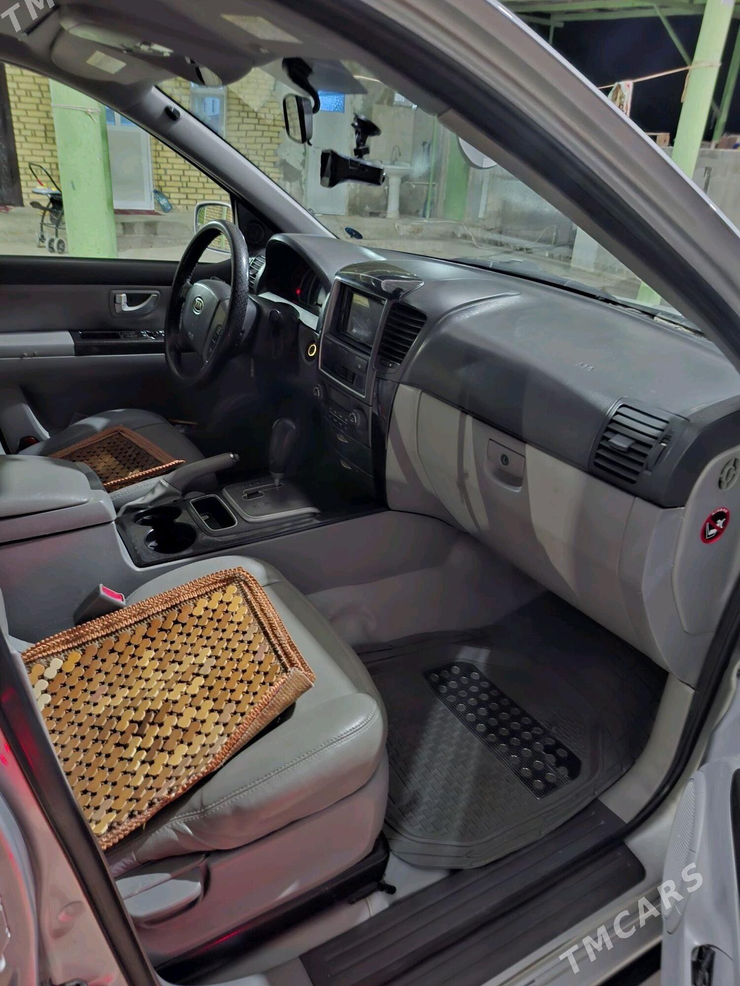 Kia Sorento 2009 - 150 000 TMT - Ak bugdaý etraby - img 8