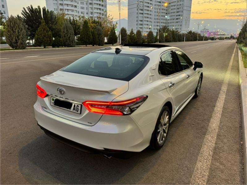Toyota Camry 2022 - 618 000 TMT - Ашхабад - img 4