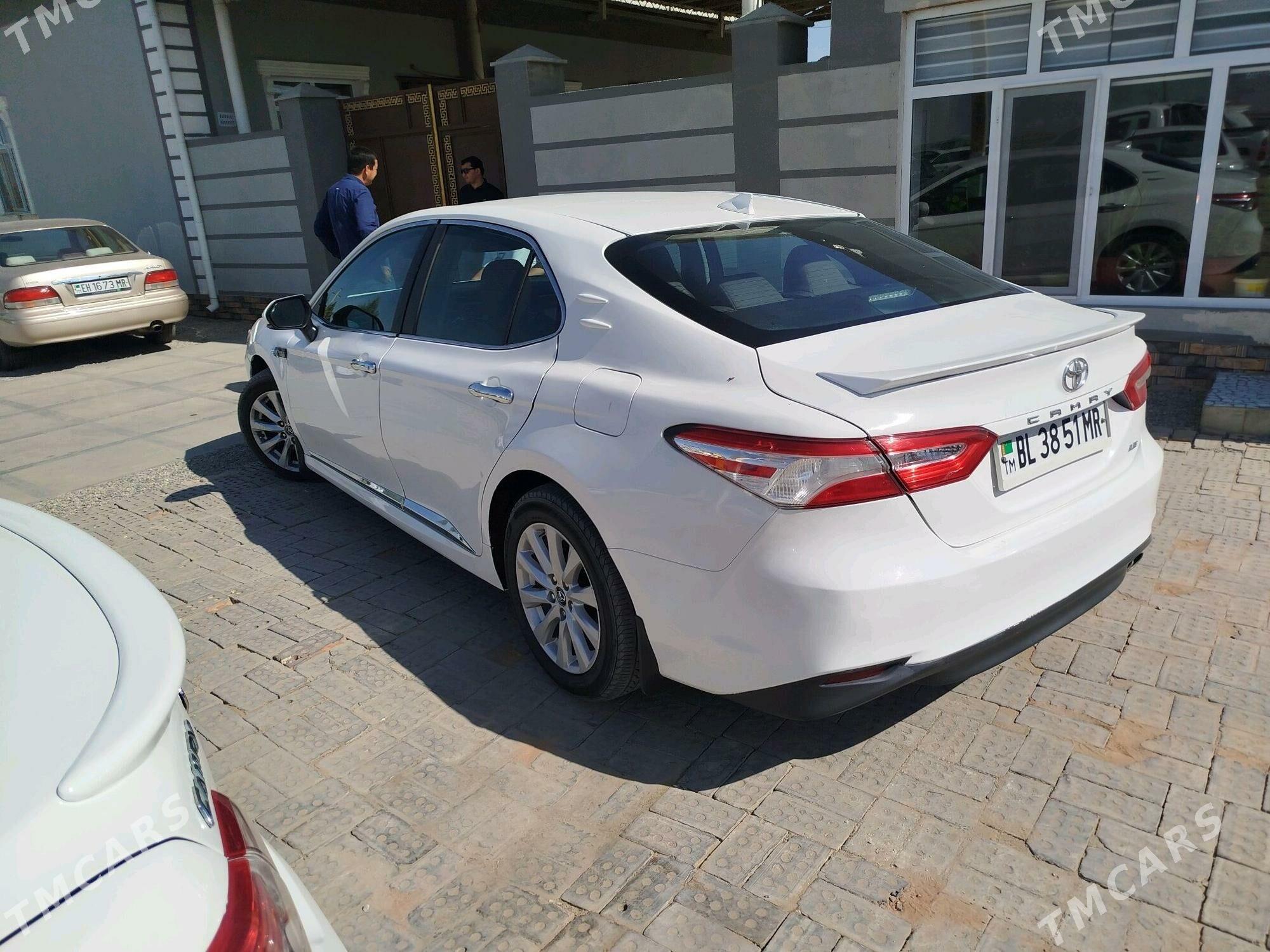 Toyota Camry 2019 - 265 000 TMT - Мары - img 4