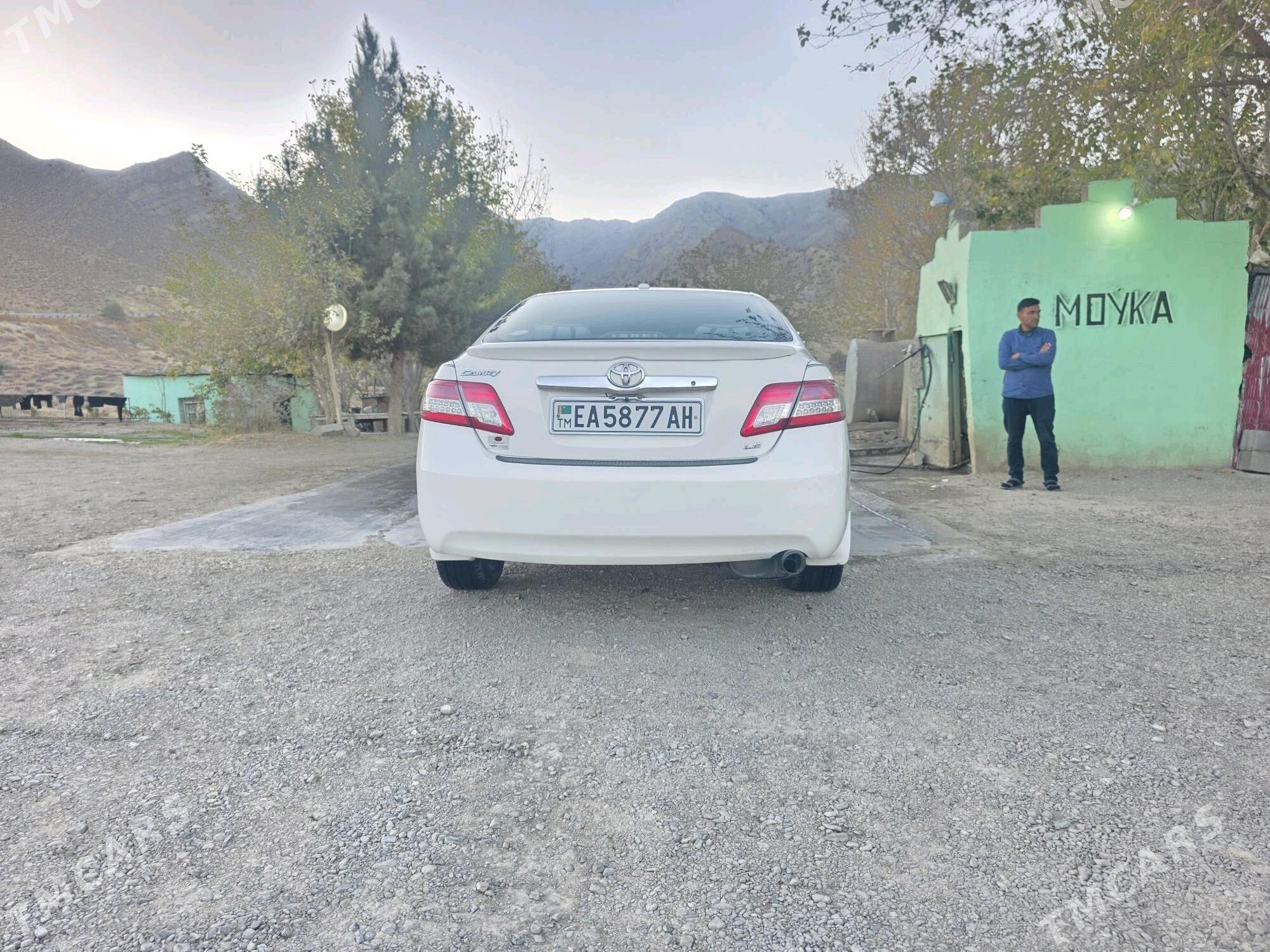 Toyota Camry 2010 - 200 000 TMT - Bäherden - img 4