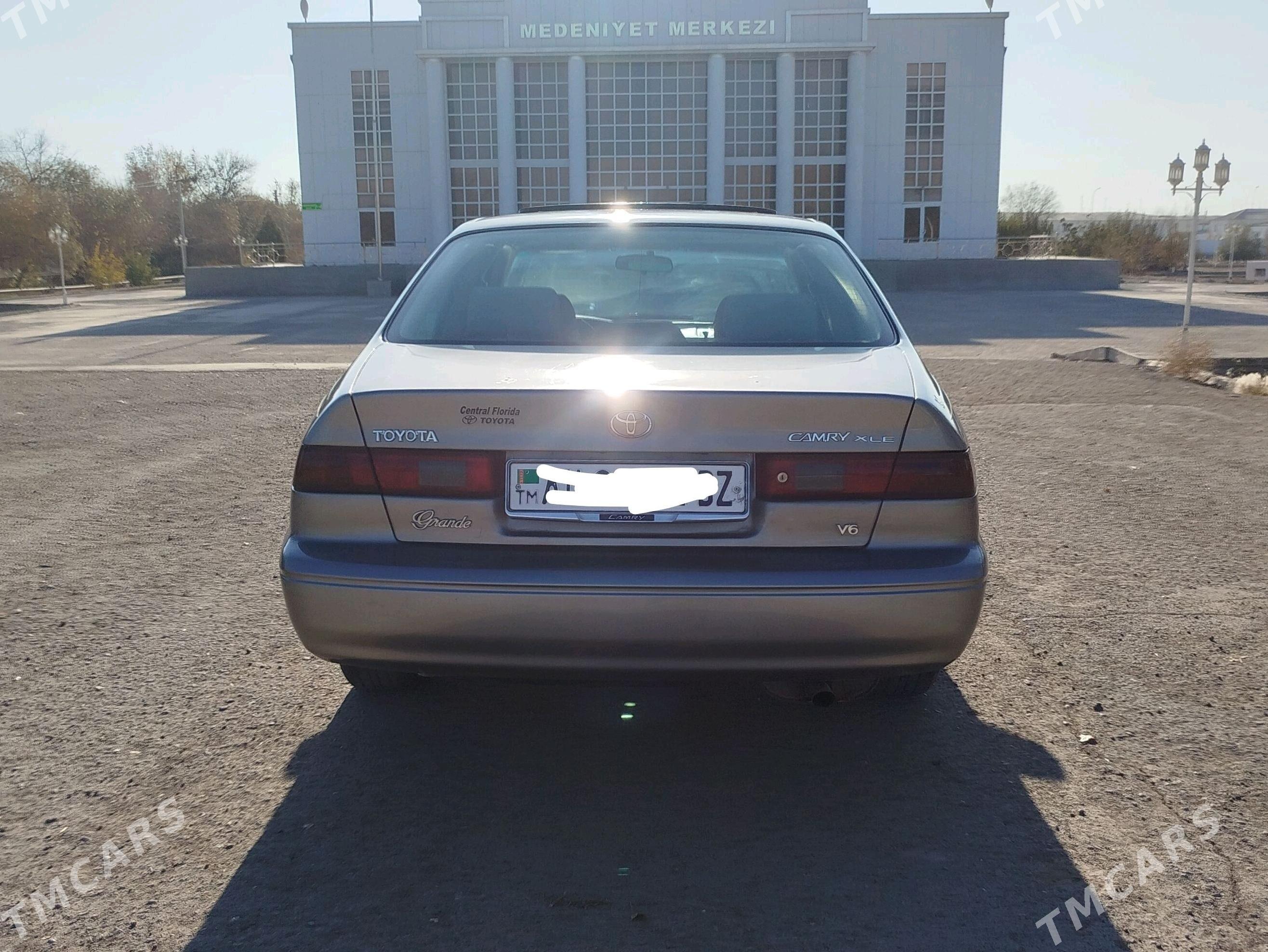 Toyota Camry 1999 - 128 000 TMT - Şabat etr. - img 3