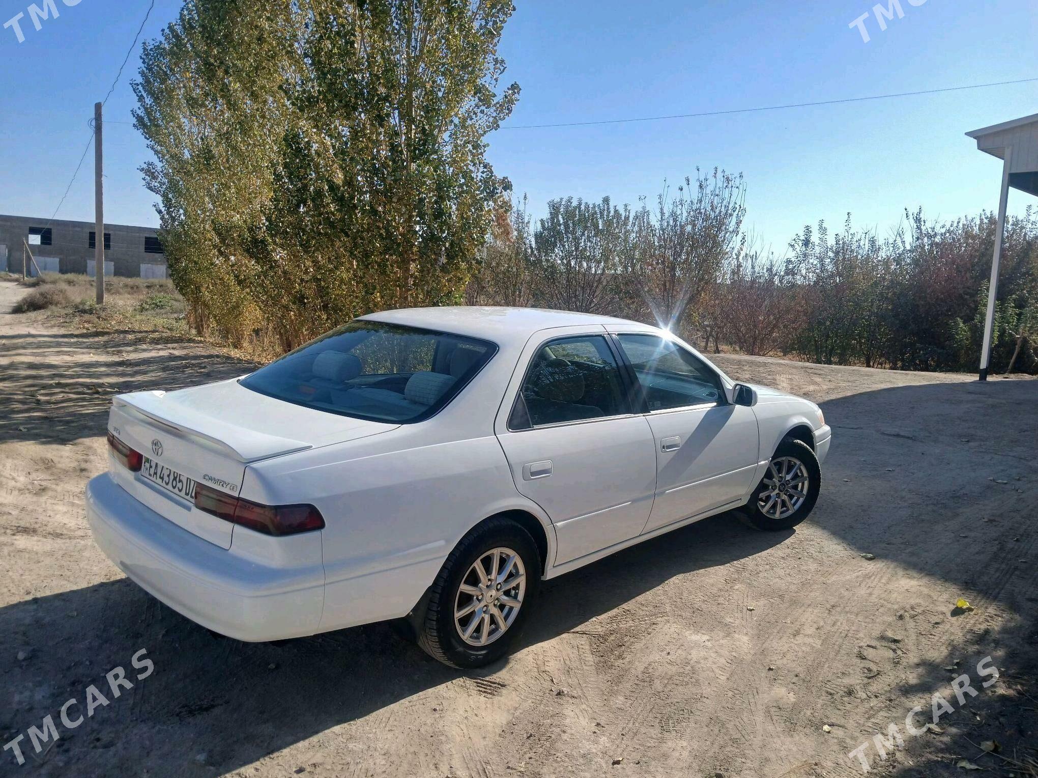 Toyota Camry 1998 - 155 000 TMT - Кёнеургенч - img 1