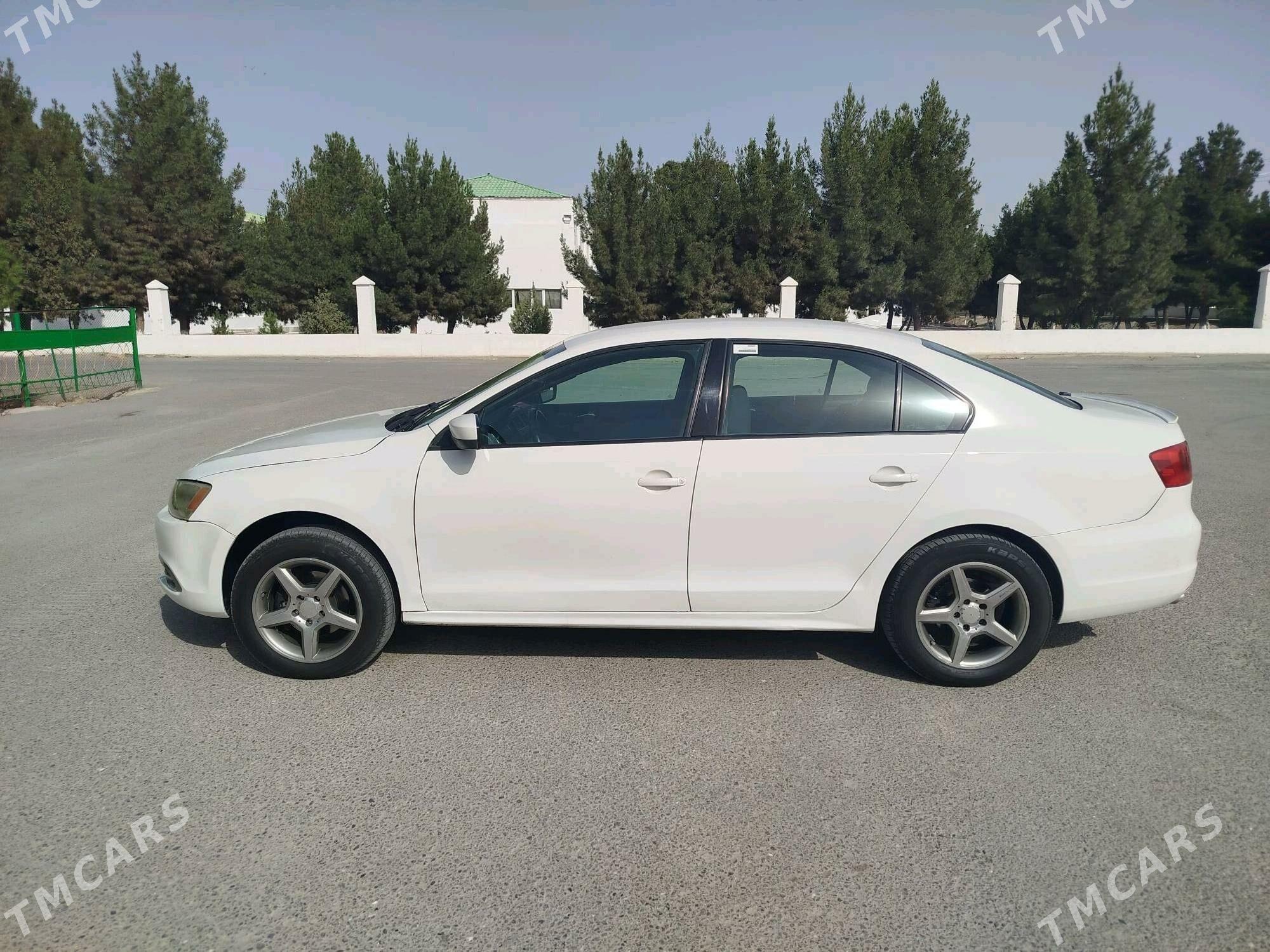 Volkswagen Jetta 2012 - 125 000 TMT - Büzmeýin GRES - img 4