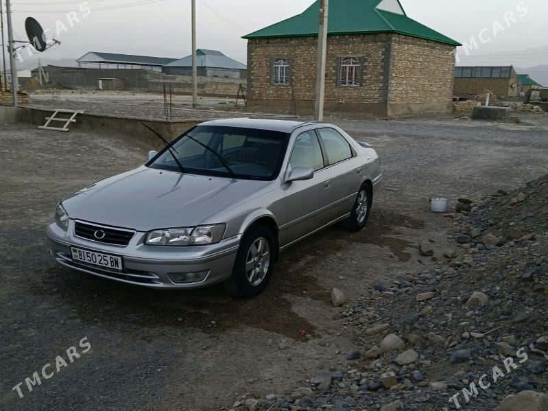 Toyota Camry 2000 - 137 000 TMT - Гызыларбат - img 1