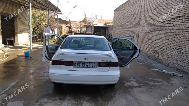 Toyota Camry 1998 - 126 000 TMT - Саят - img 7