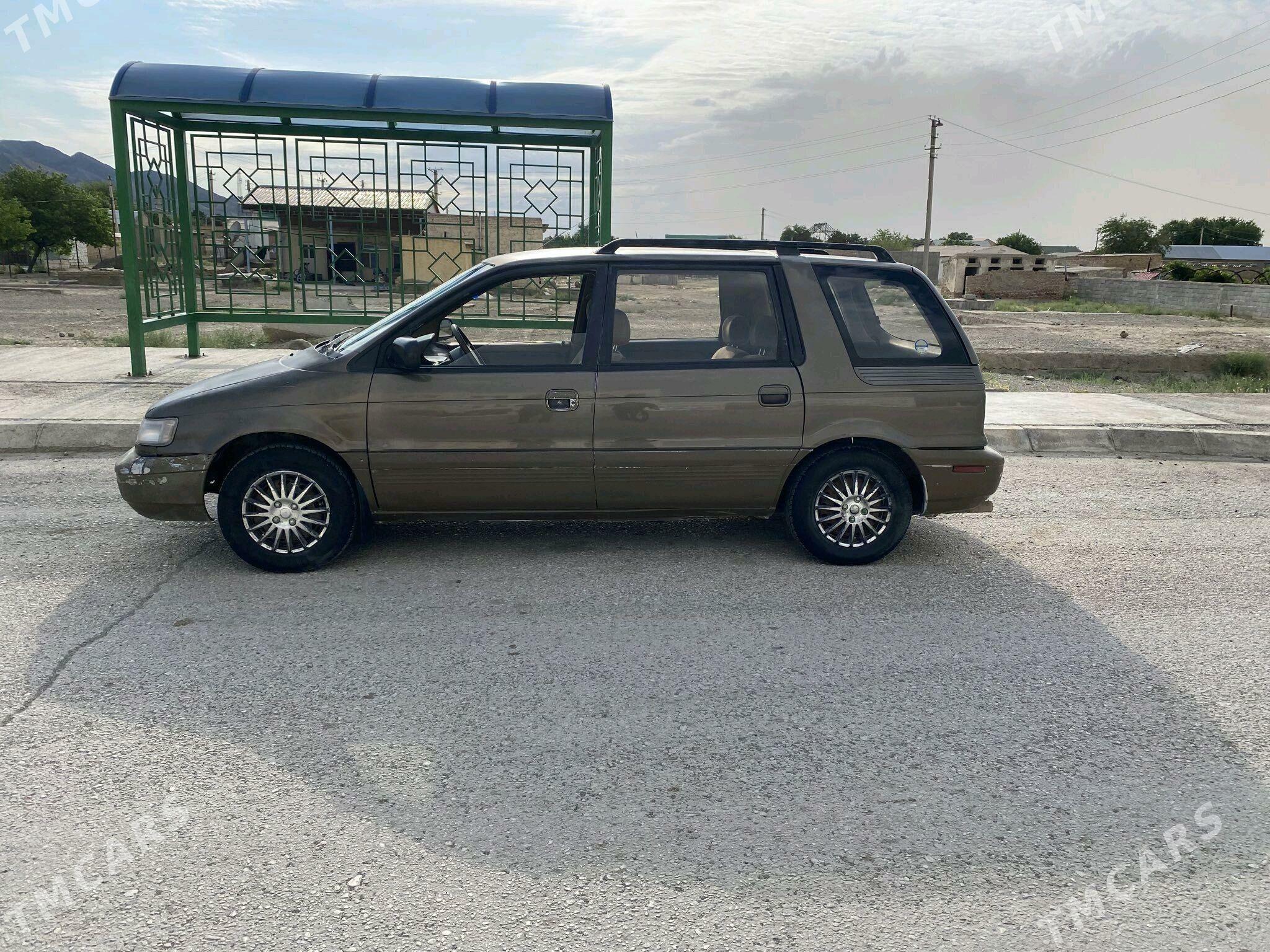 Mitsubishi Chariot 1992 - 20 000 TMT - Bereket - img 6