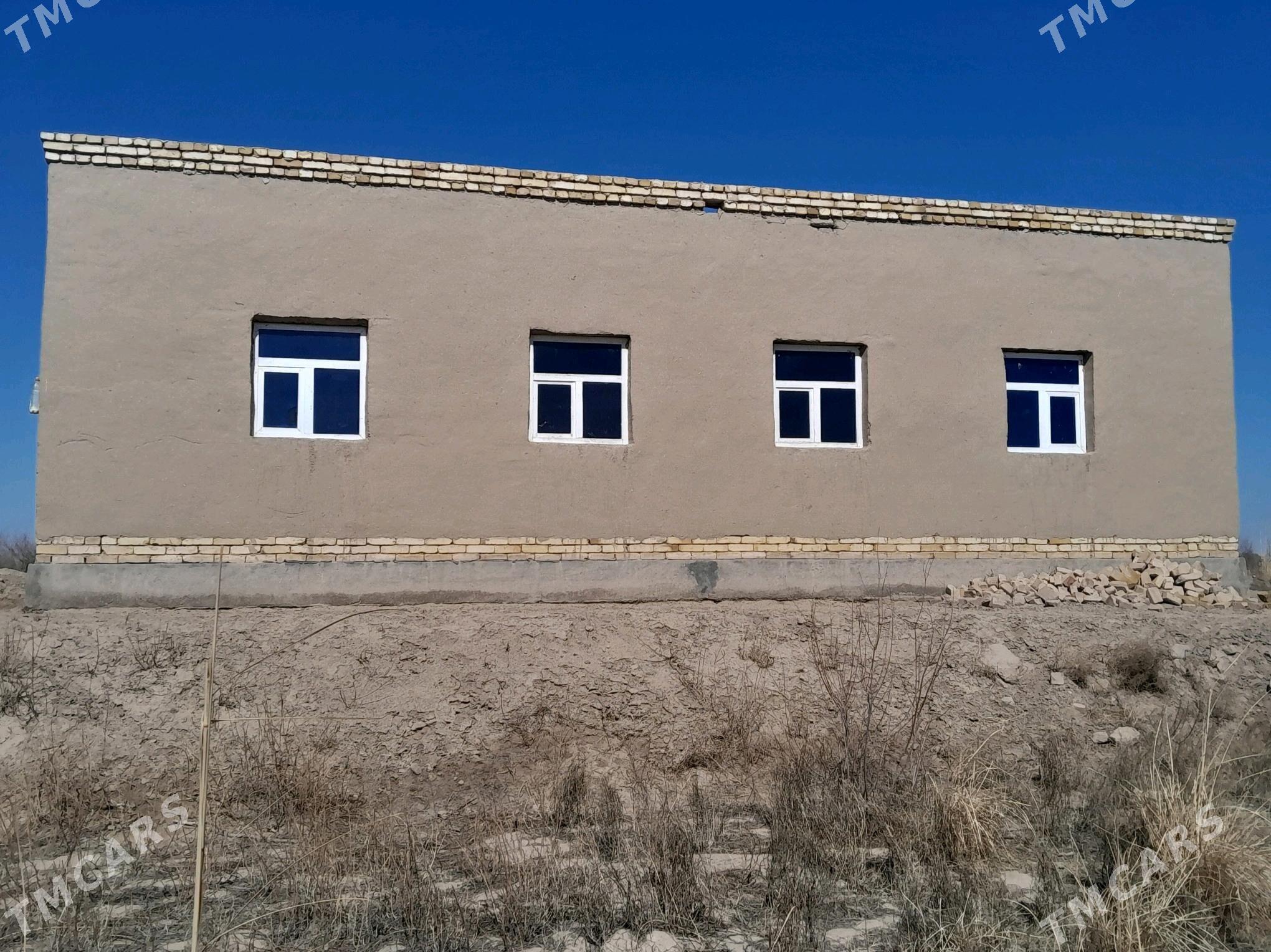 JAY EYESINDEN - Görogly (Tagta) - img 4