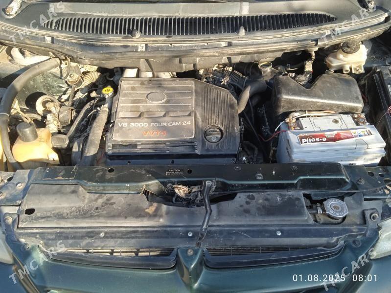 Toyota Sienna 2001 - 110 000 TMT - Balkanabat - img 3