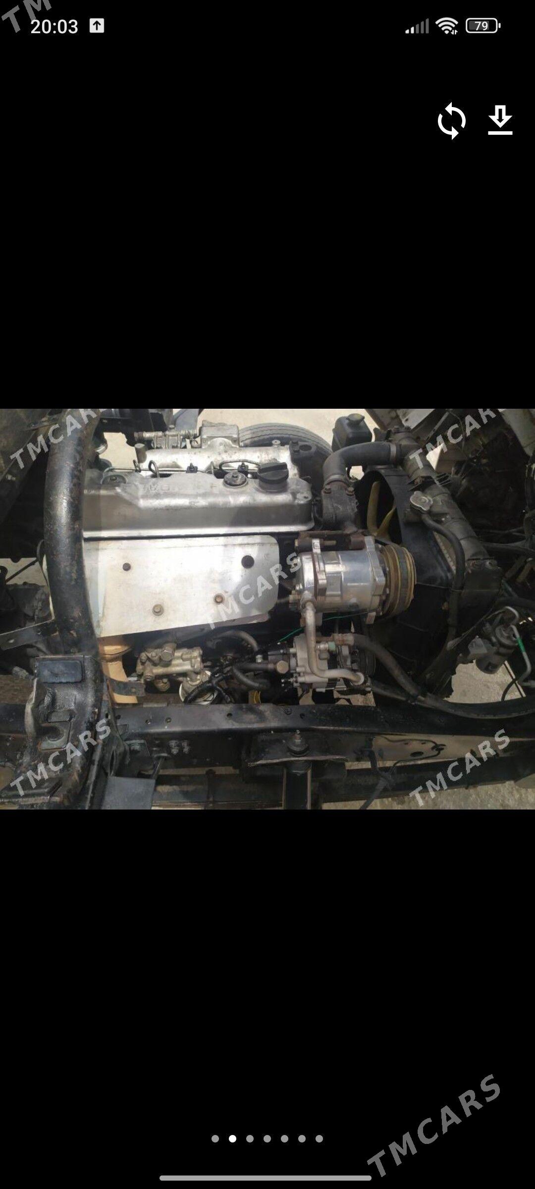 Mitsubishi Canter 2006 - 300 000 TMT - Балканабат - img 8