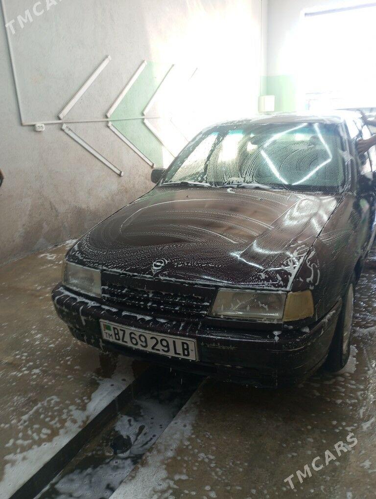 Opel Vectra 1992 - 25 000 TMT - Darganata - img 3