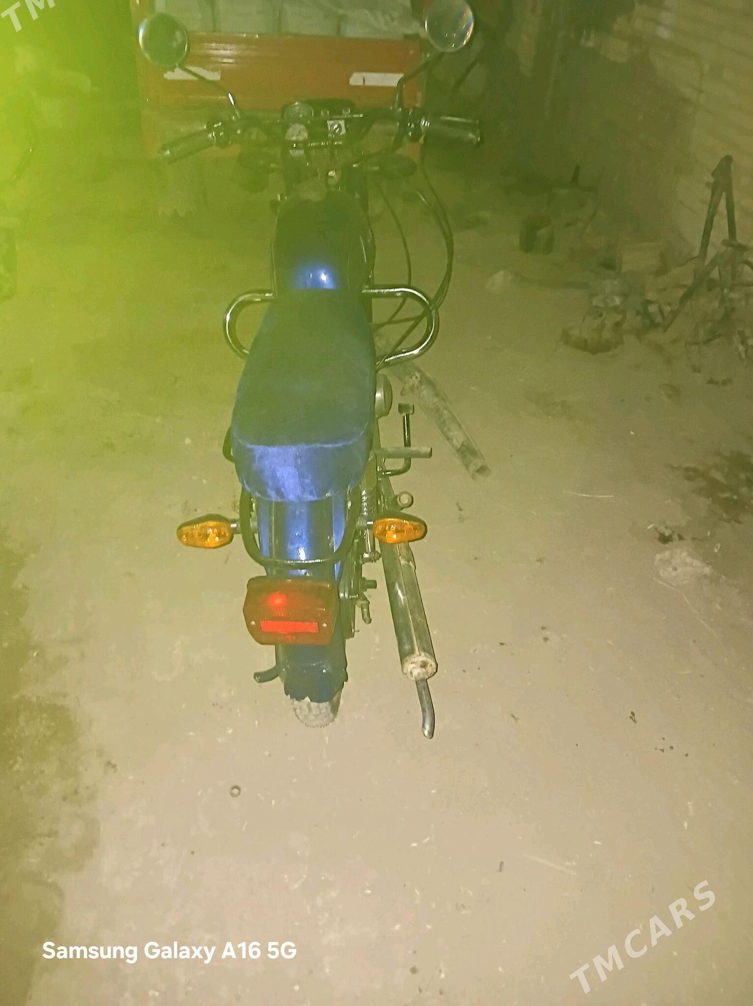 Iž Planeta 2009 - 6 000 TMT - Ýolöten - img 3