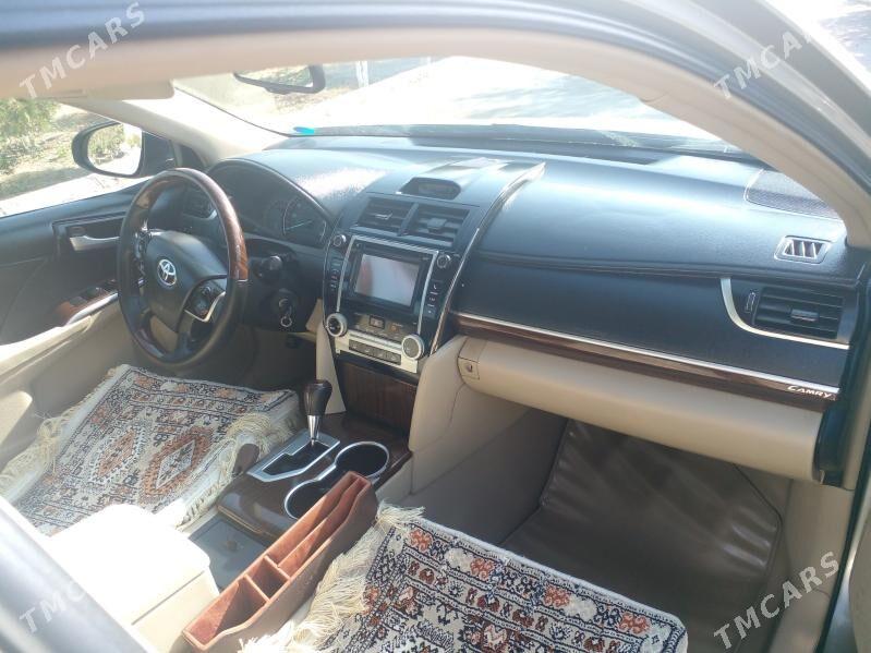 Toyota Camry 2014 - 235 000 TMT - Дашогуз - img 6