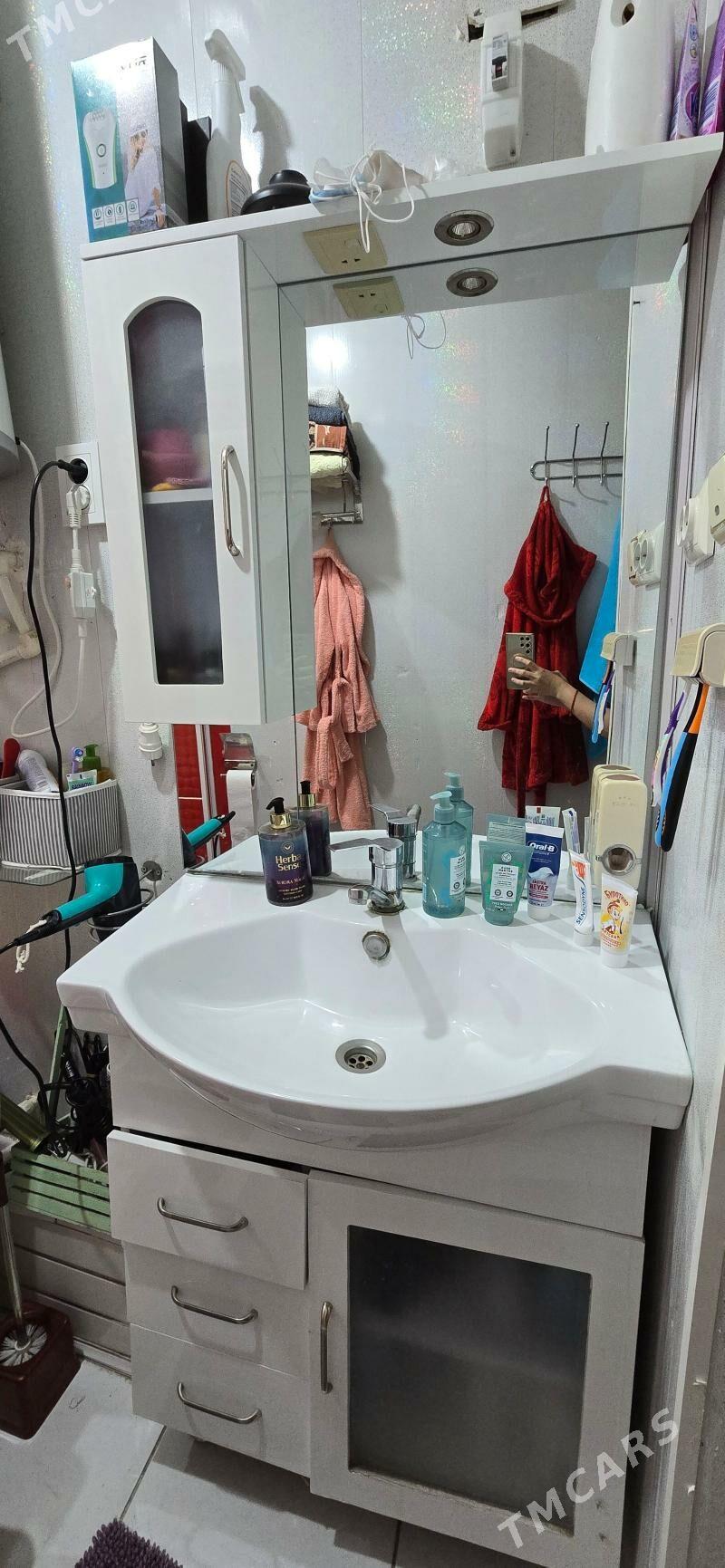 rakowina ayna tumba - 1 мкр - img 2