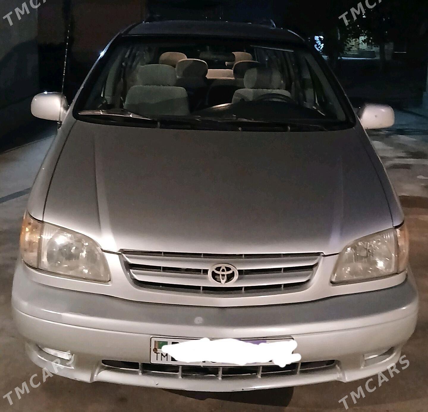 Toyota Sienna 2002 - 175 000 TMT - Гёкдепе - img 1