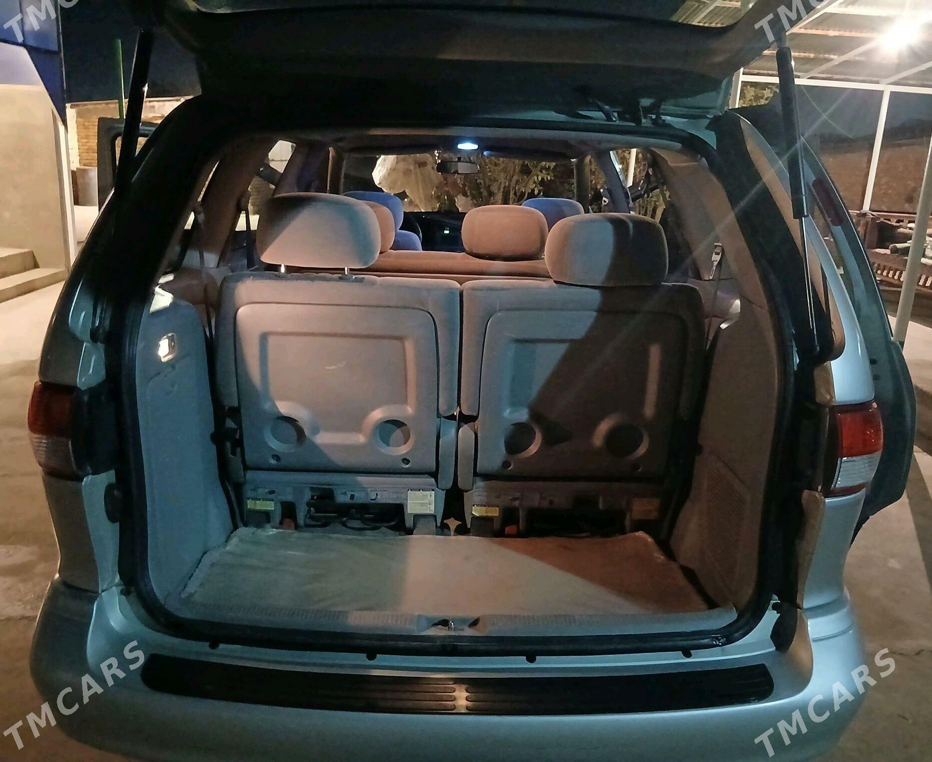 Toyota Sienna 2002 - 175 000 TMT - Гёкдепе - img 5