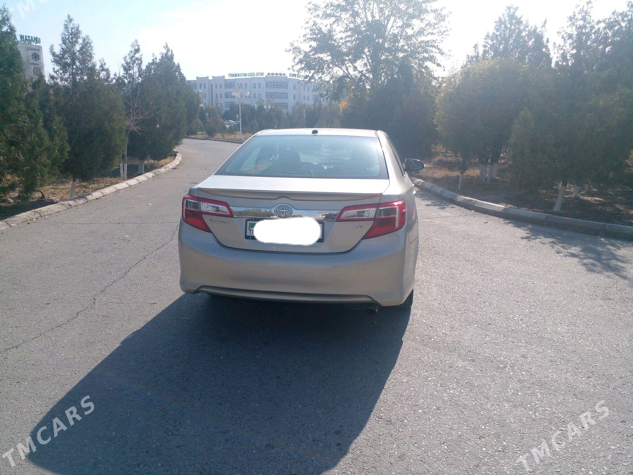 Toyota Camry 2014 - 235 000 TMT - Дашогуз - img 3