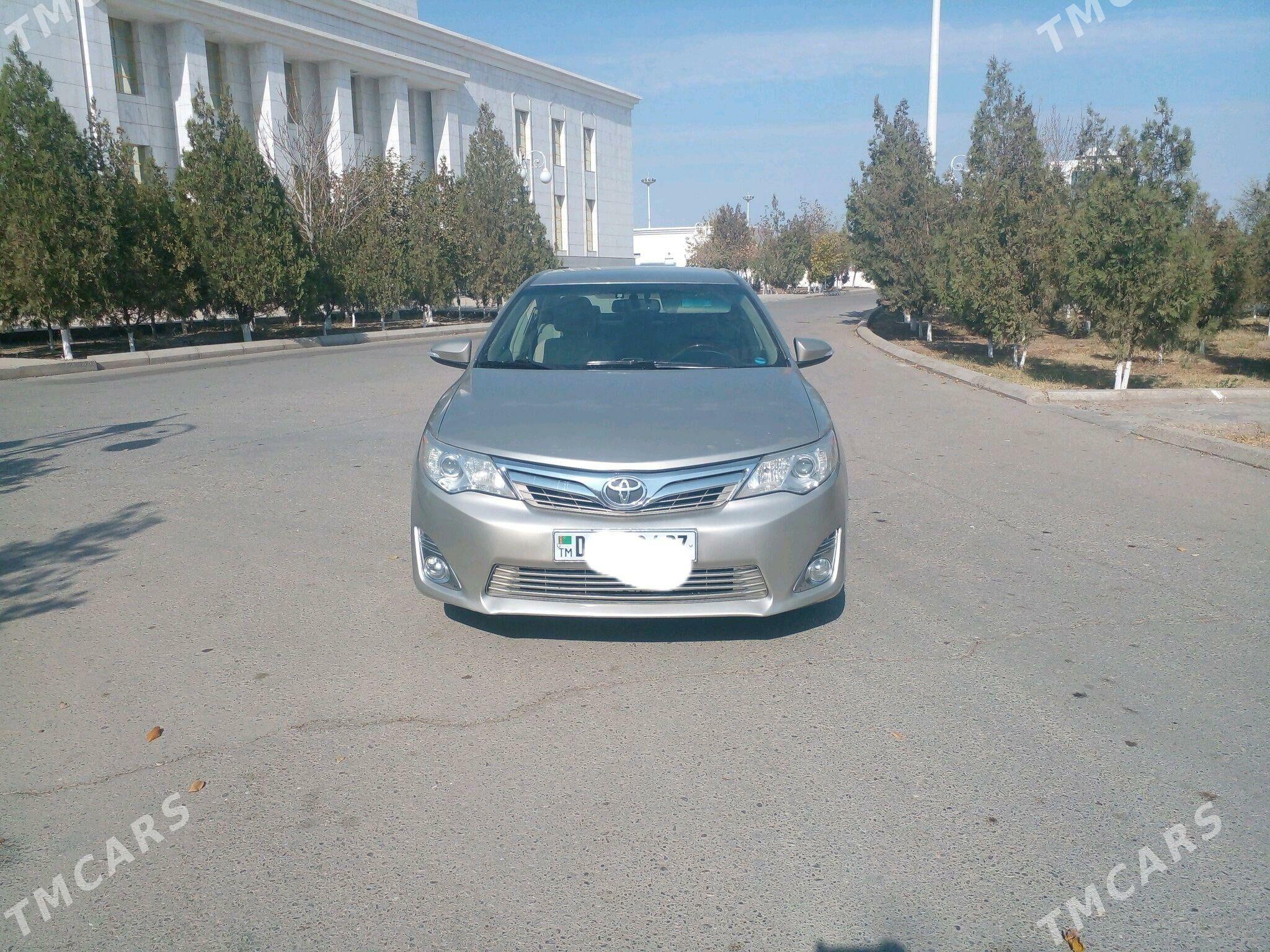 Toyota Camry 2014 - 235 000 TMT - Дашогуз - img 4