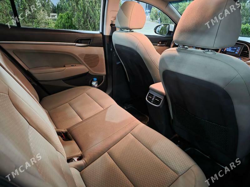 Hyundai Elantra 2019 - 193 000 TMT - Бузмеин - img 9
