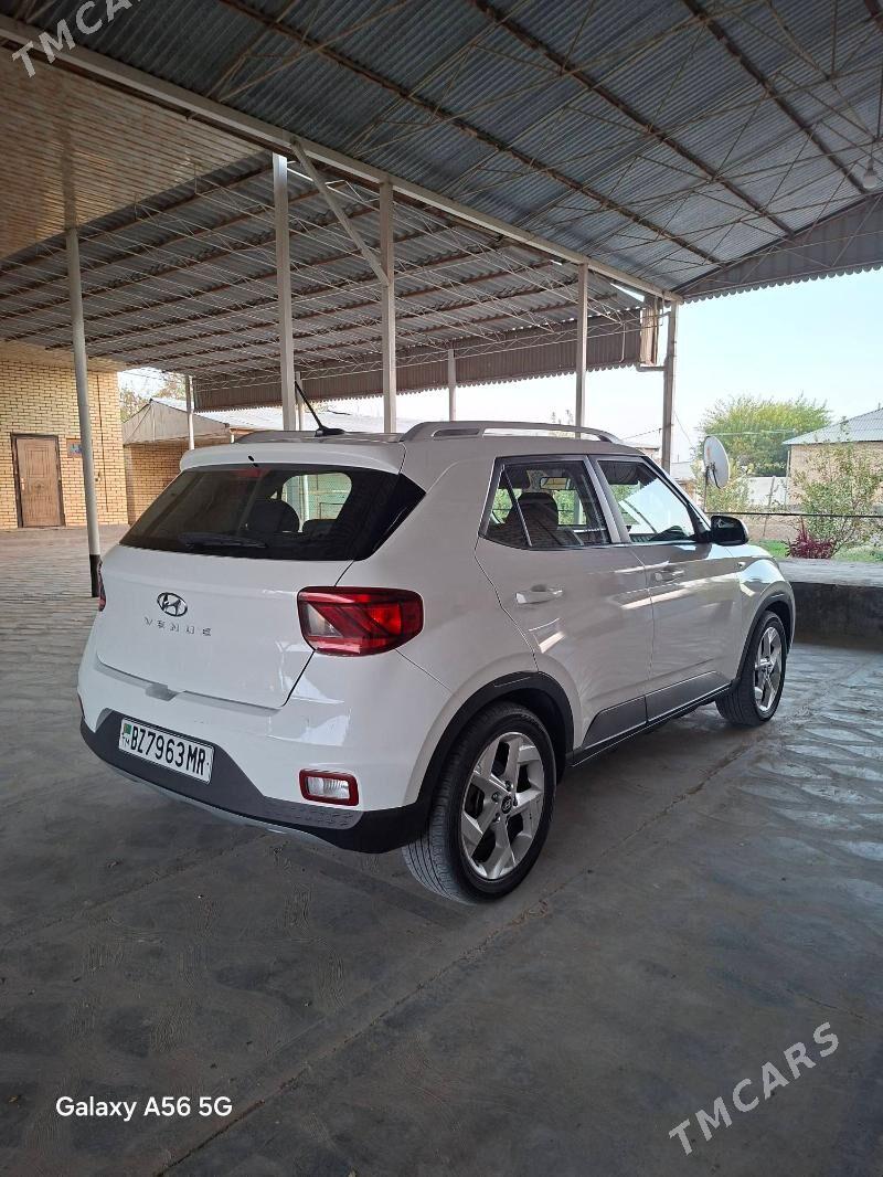 Hyundai Venue 2023 - 210 000 TMT - Ýolöten - img 4