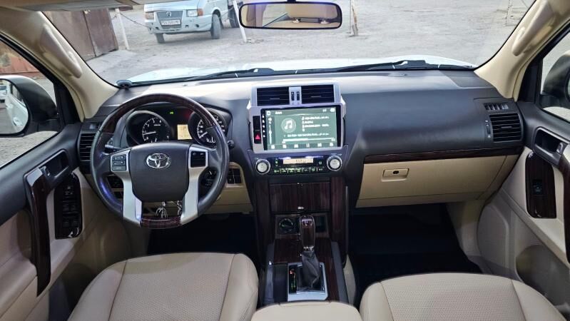 Toyota Land Cruiser Prado 2016 - 700 000 TMT - Мары - img 6