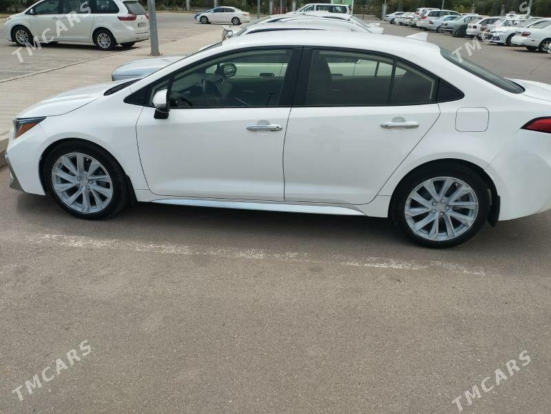 Toyota Corolla 2021 - 220 000 TMT - Тязе заман - img 3