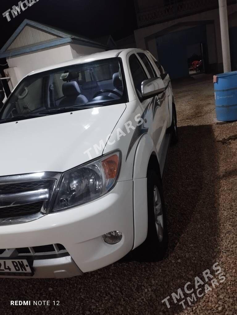 Toyota Hilux 2007 - 210 000 TMT - Эсенгулы - img 2
