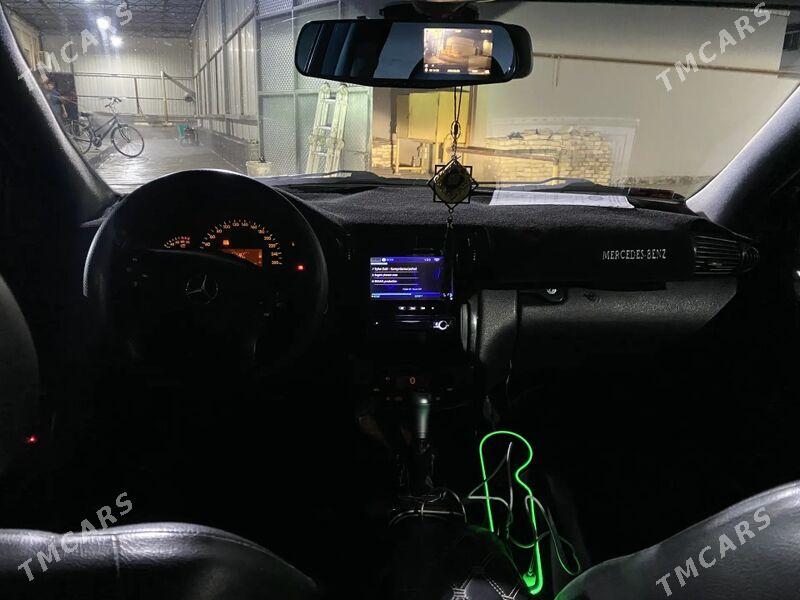 Mercedes-Benz C320 2001 - 115 000 TMT - Mary - img 2