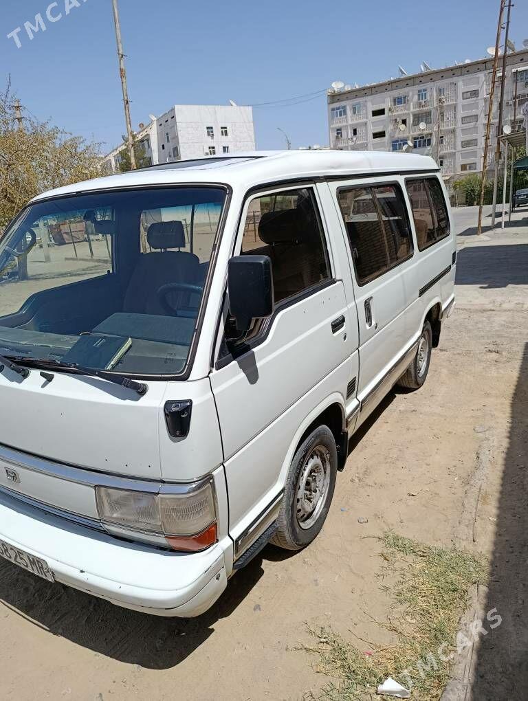 Toyota Hiace 1990 - 58 000 TMT - Mary - img 3