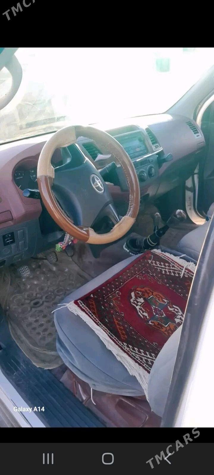 Toyota Hilux 2014 - 320 000 TMT - Bereket - img 3