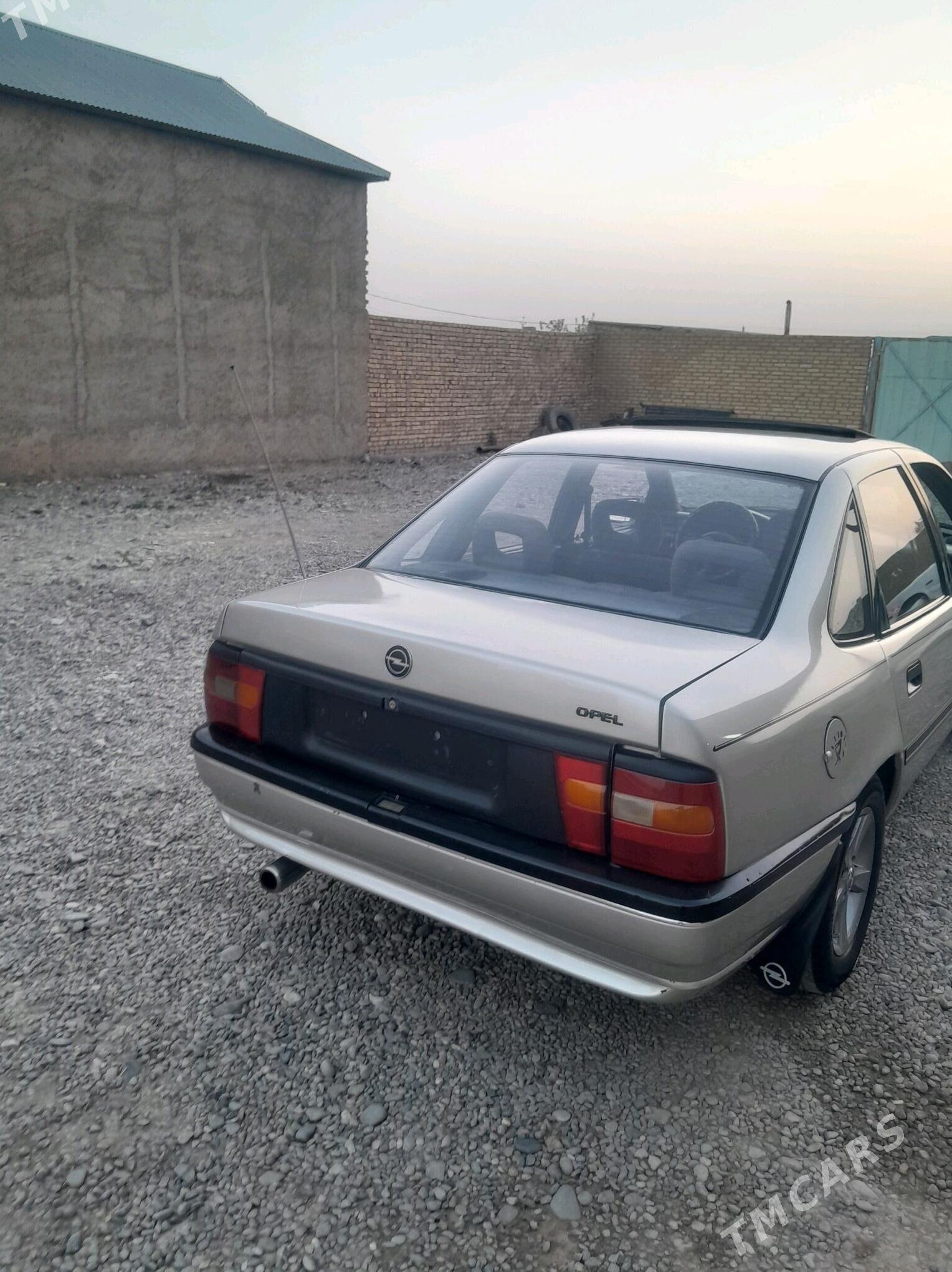 Opel Vectra 1993 - 38 000 TMT - Анев - img 4