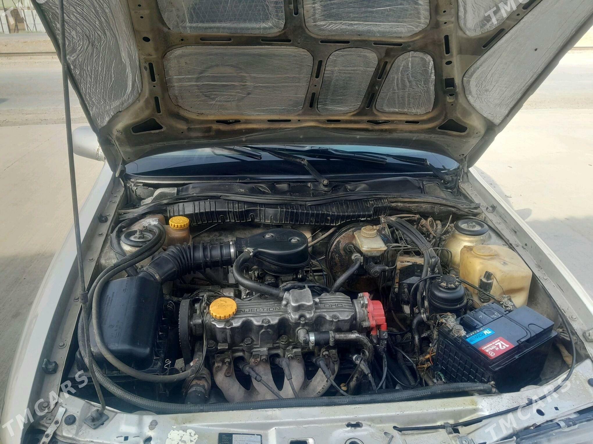 Opel Vectra 1993 - 38 000 TMT - Анев - img 2