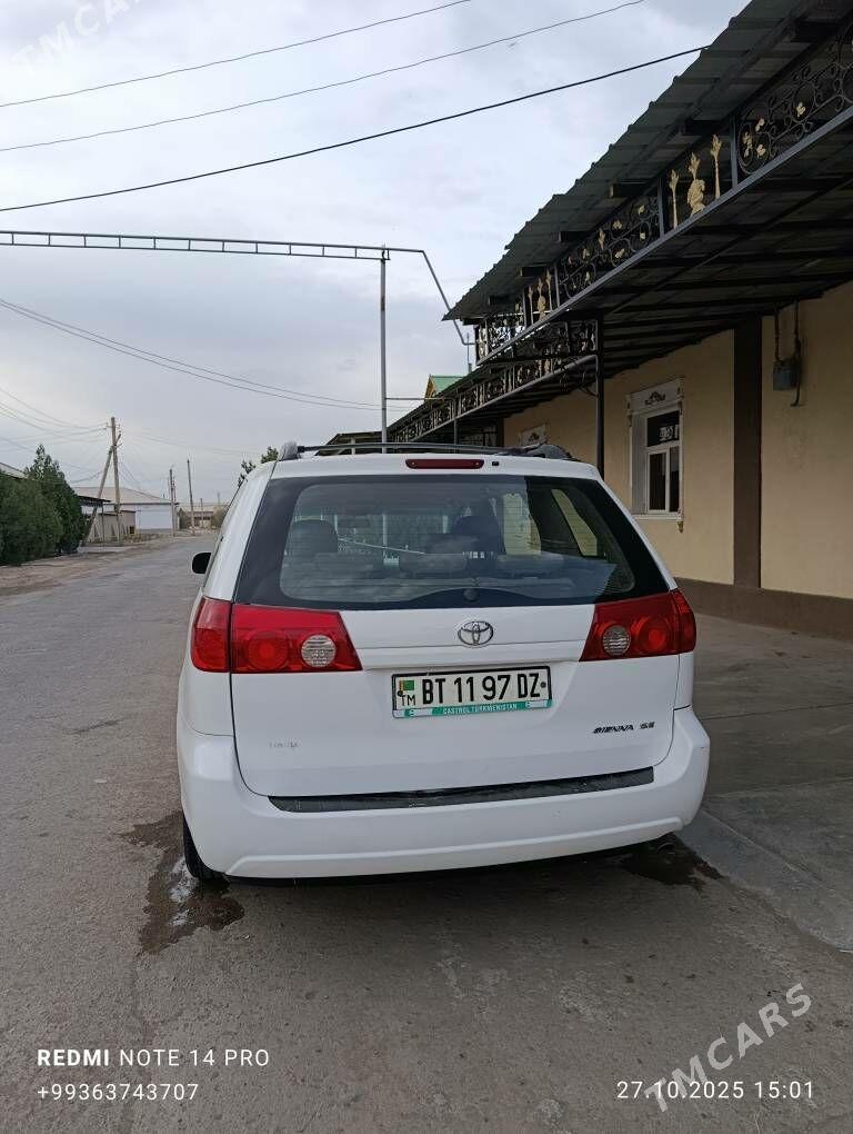 Toyota Sienna 2006 - 185 000 TMT - Daşoguz - img 4