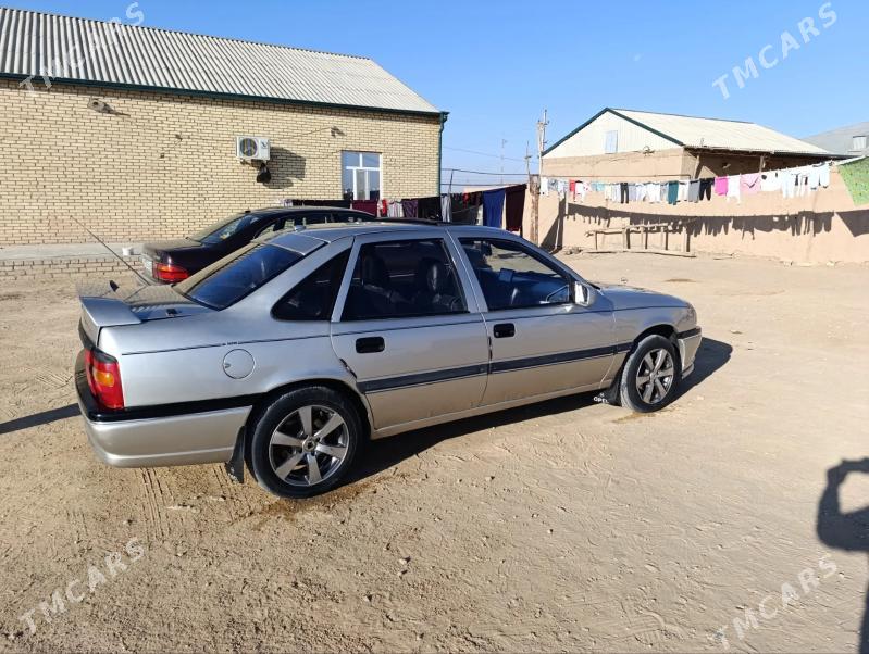Opel Vectra 1991 - 62 000 TMT - Дарганата - img 2