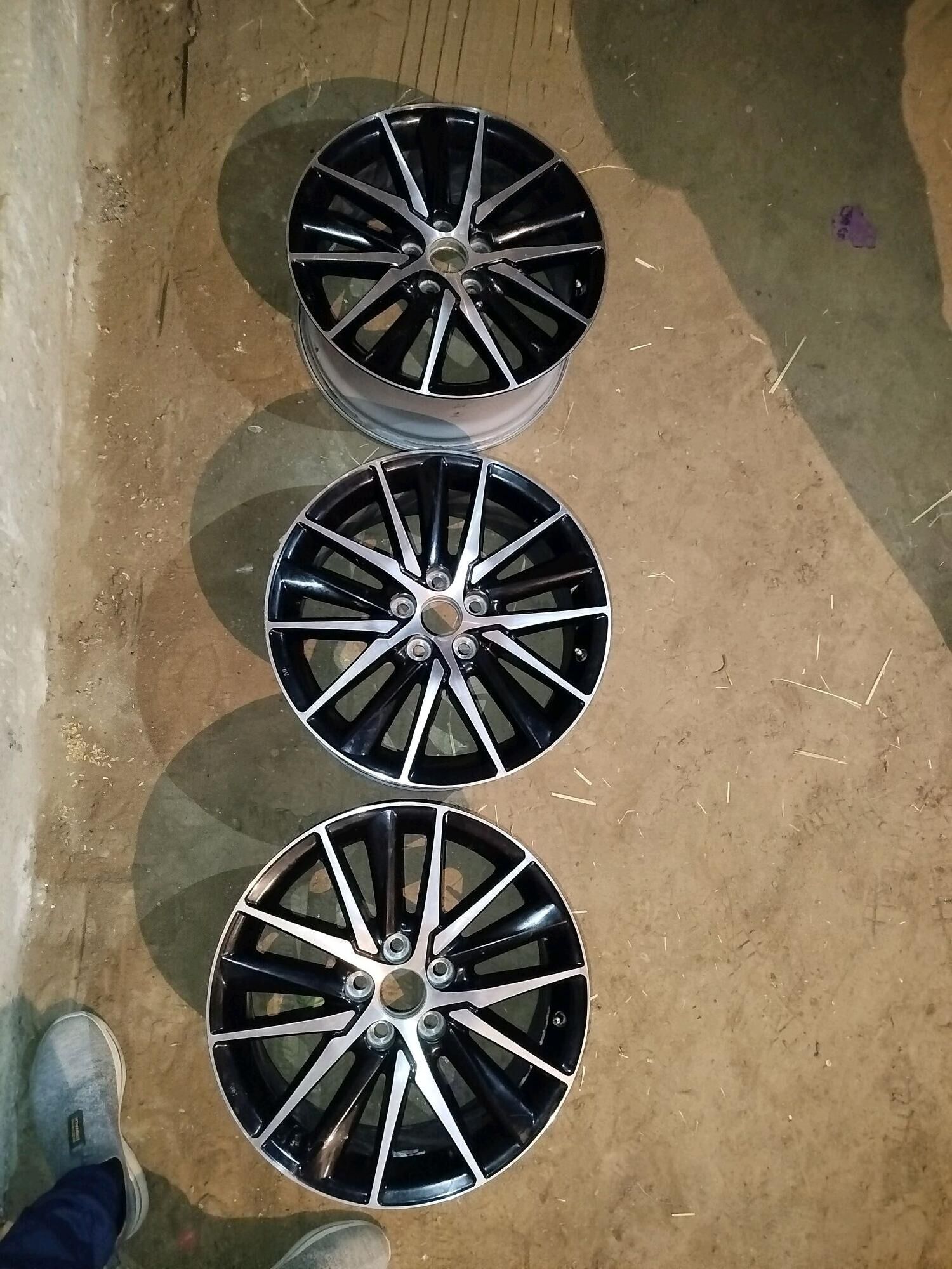 21 camry diska 18 lik orginal 8 500 TMT - Дашогуз - img 1