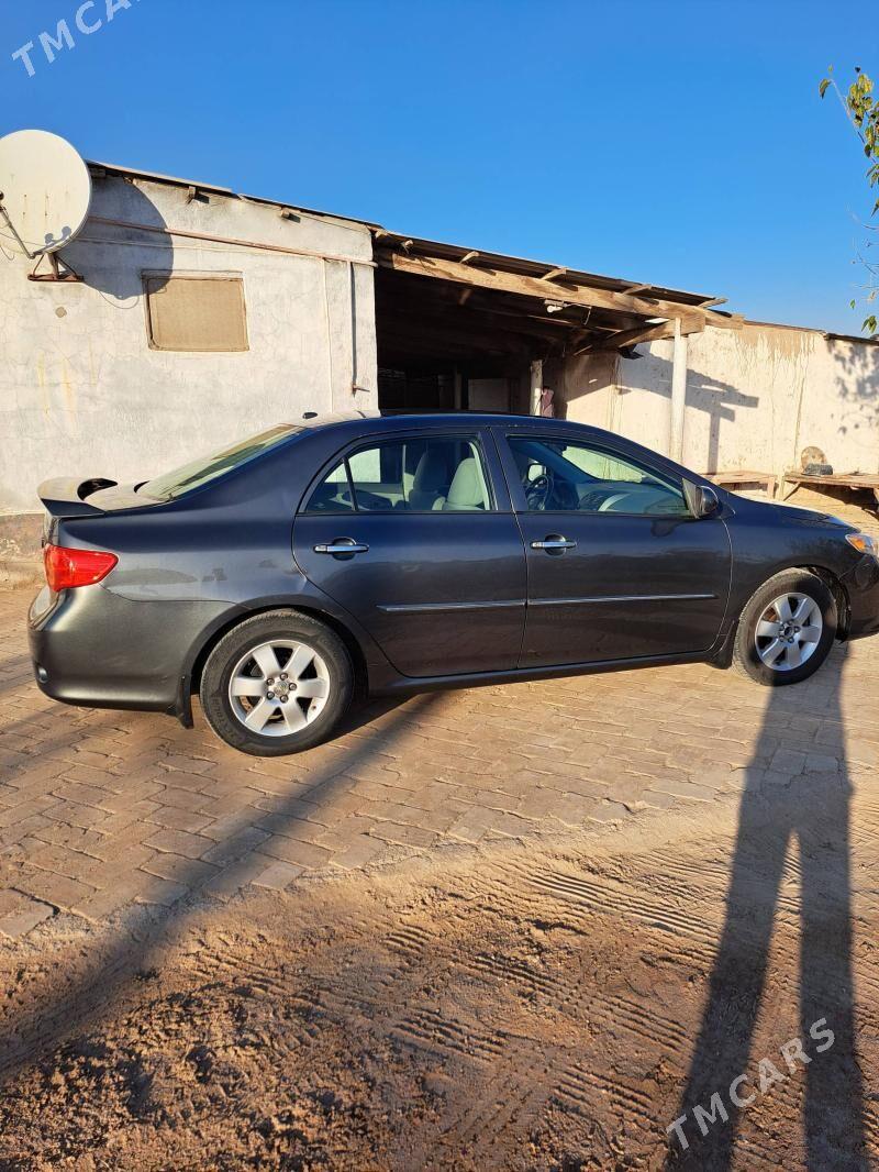 Toyota Corolla 2010 - 135 000 TMT - Ёлётен - img 3