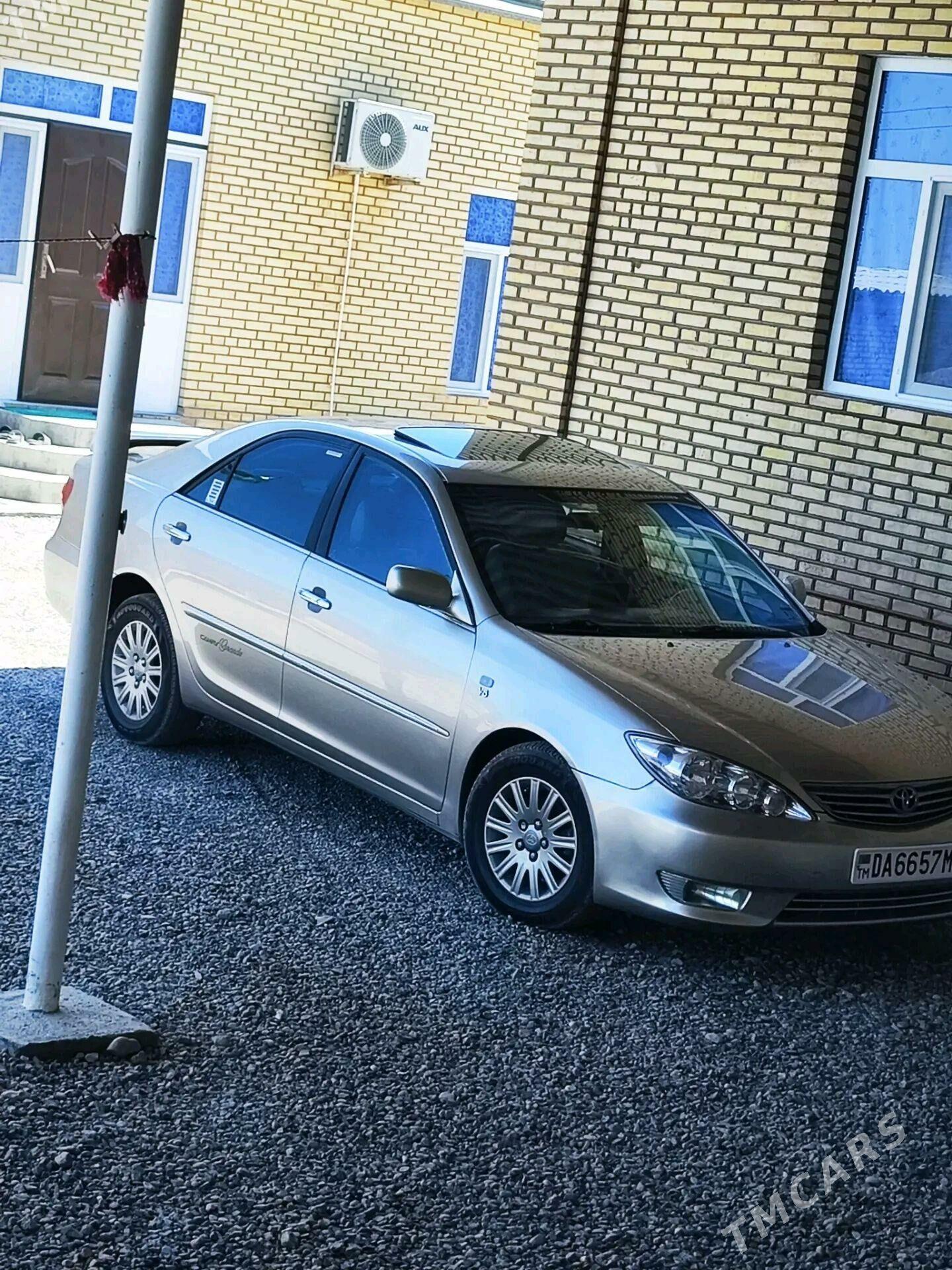 Toyota Camry 2005 - 260 000 TMT - Мары - img 4